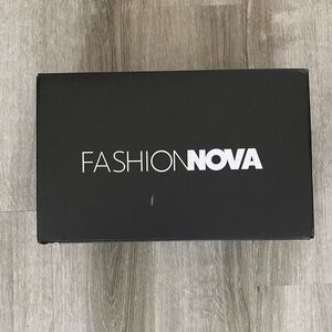 Fashion Nova unisex slides